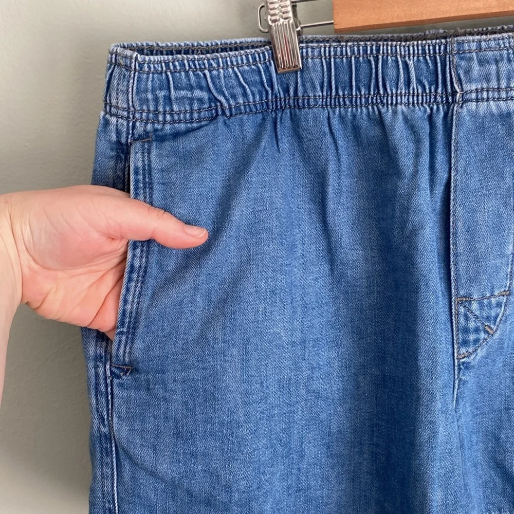 Zara women’s NWT Jean 2025 Relaxed Jogger Shorts size large